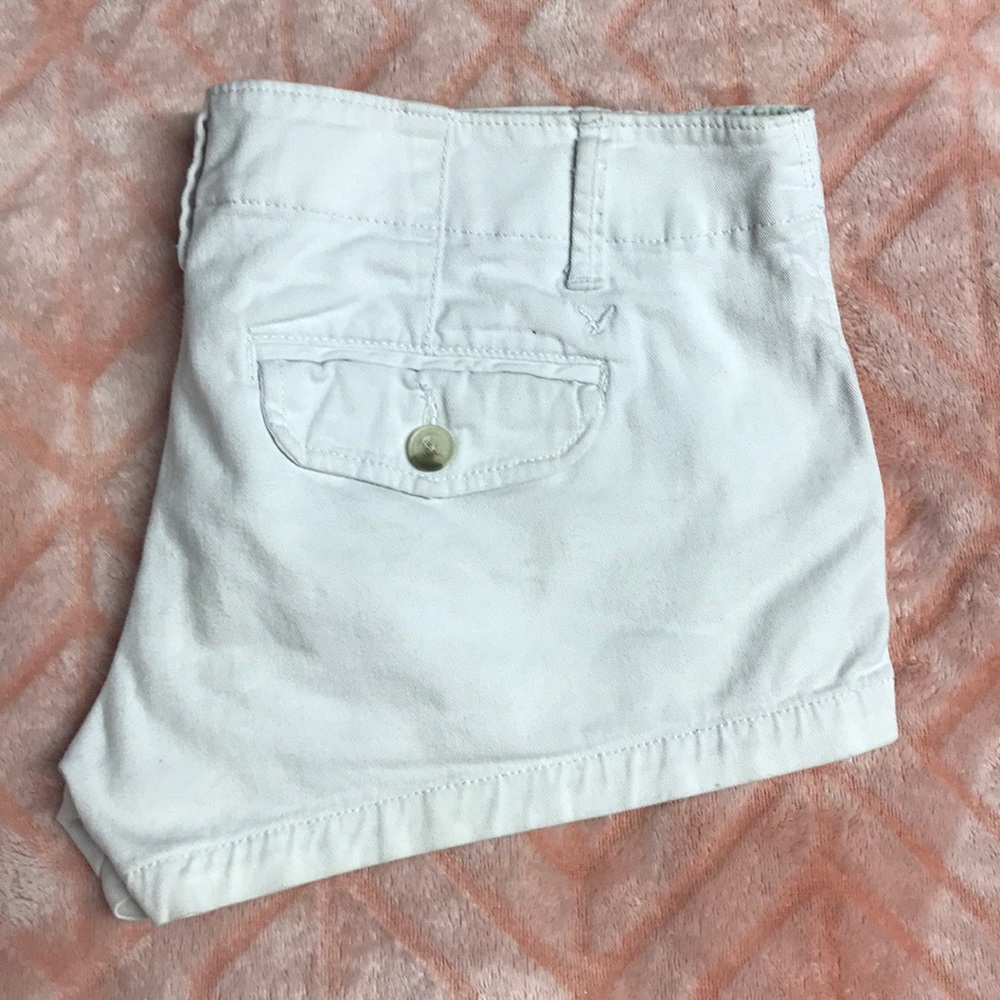 White American eagle shorts